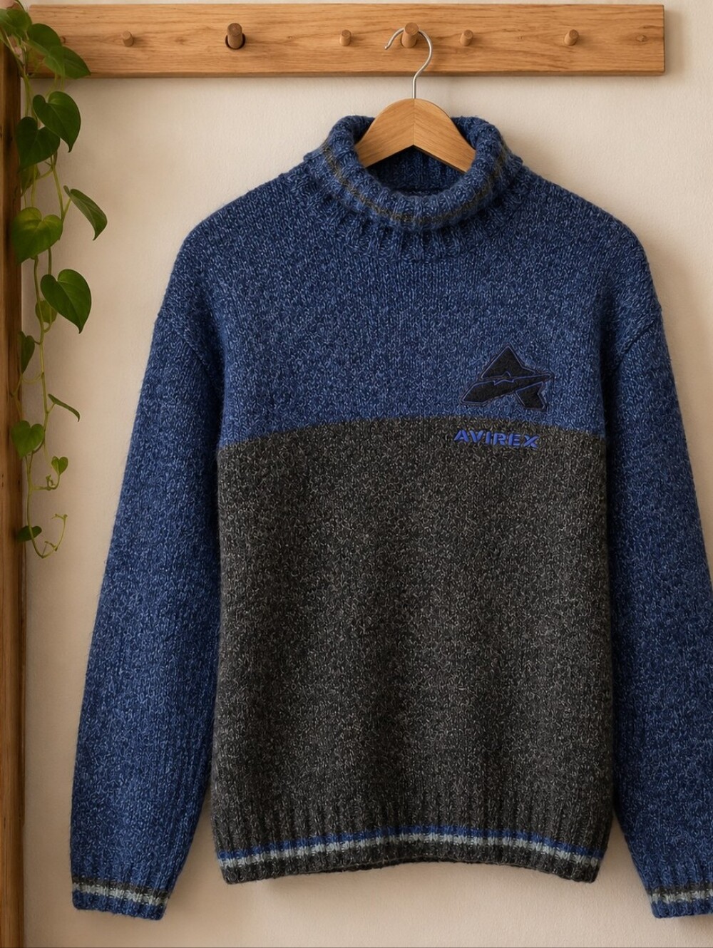 Vintage Avirex 90s Y2K Chunky Knit Hip Hop Streetwear Sweater